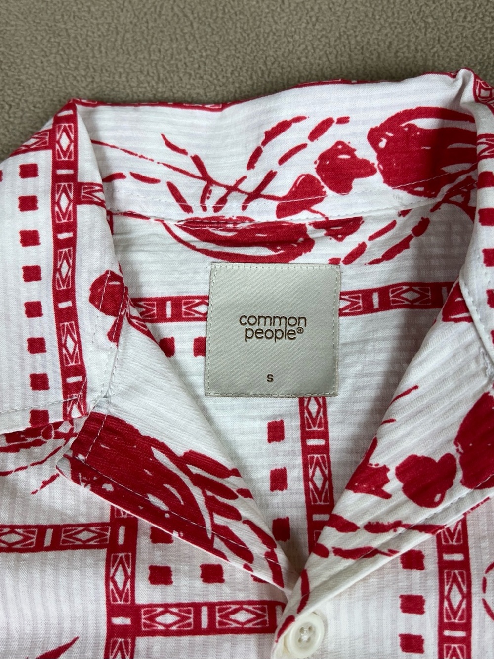 Common People Men’s White & Red Lobster Print Short-Sleeve Button-Down Shirt - Picture 3 of 7
